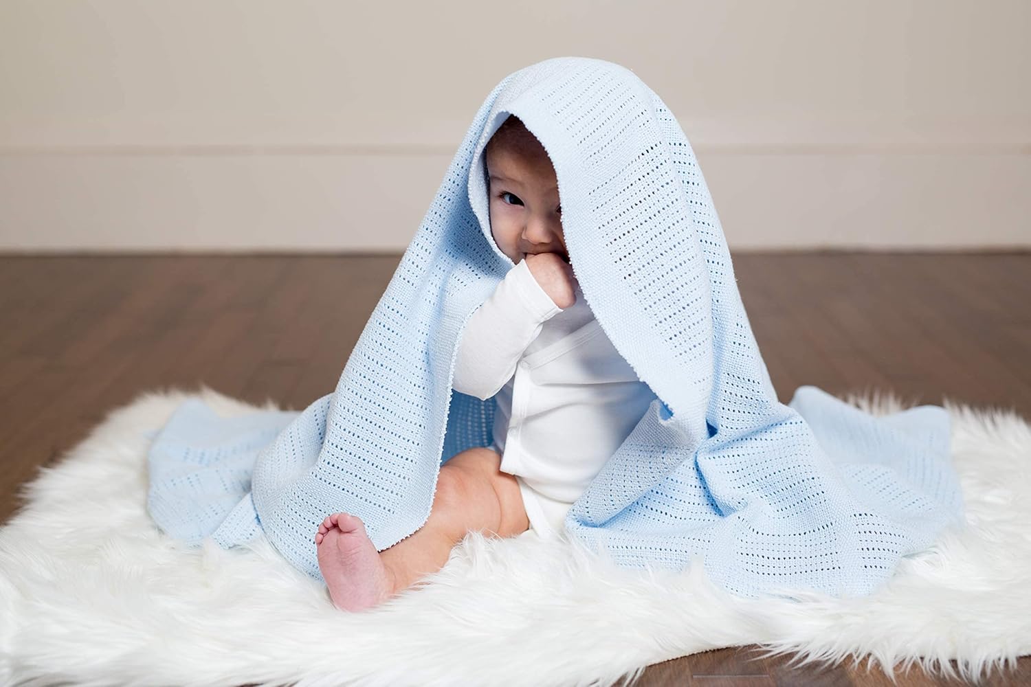 ClevaMama Cellular Blanket - Blue