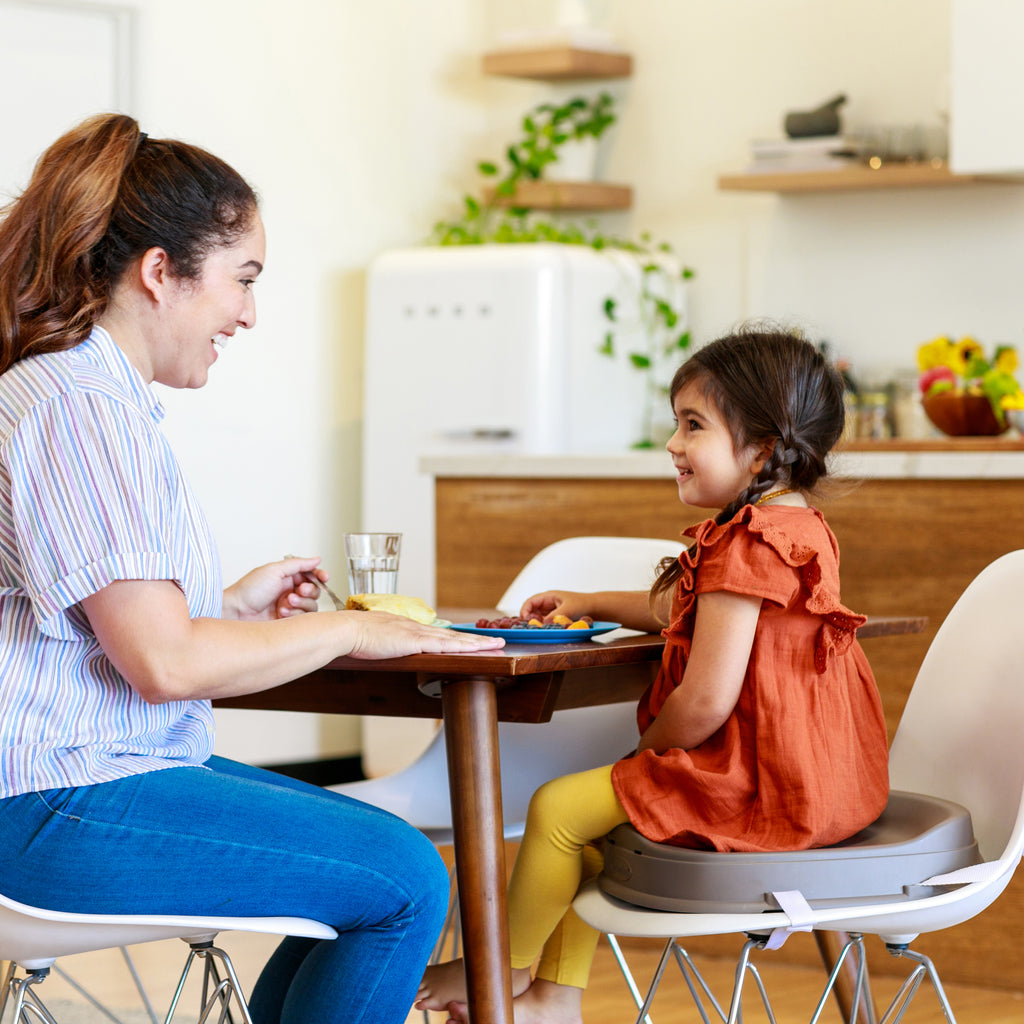 Infantino Grow-With-Me 4-in-1 Two-Can-Dine Deluxe Feeding Booster