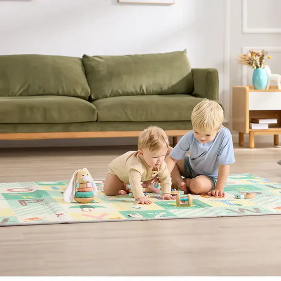 Foldable alphabet play mat