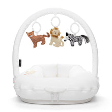 Dockatot Toy Bundle-White Arch /DAY AT THE ZOO