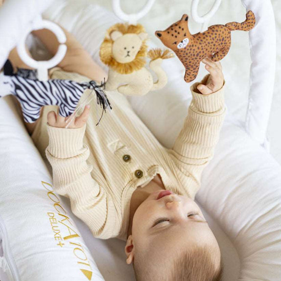 Dockatot Toy Bundle-White Arch /DAY AT THE ZOO - MamaApp