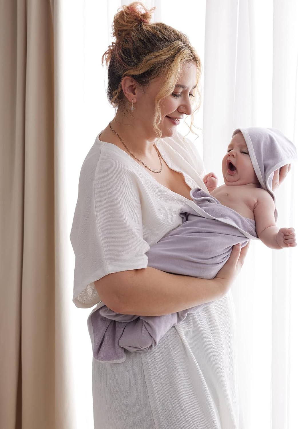 Momcozy Hooded Towel - pack of 2
