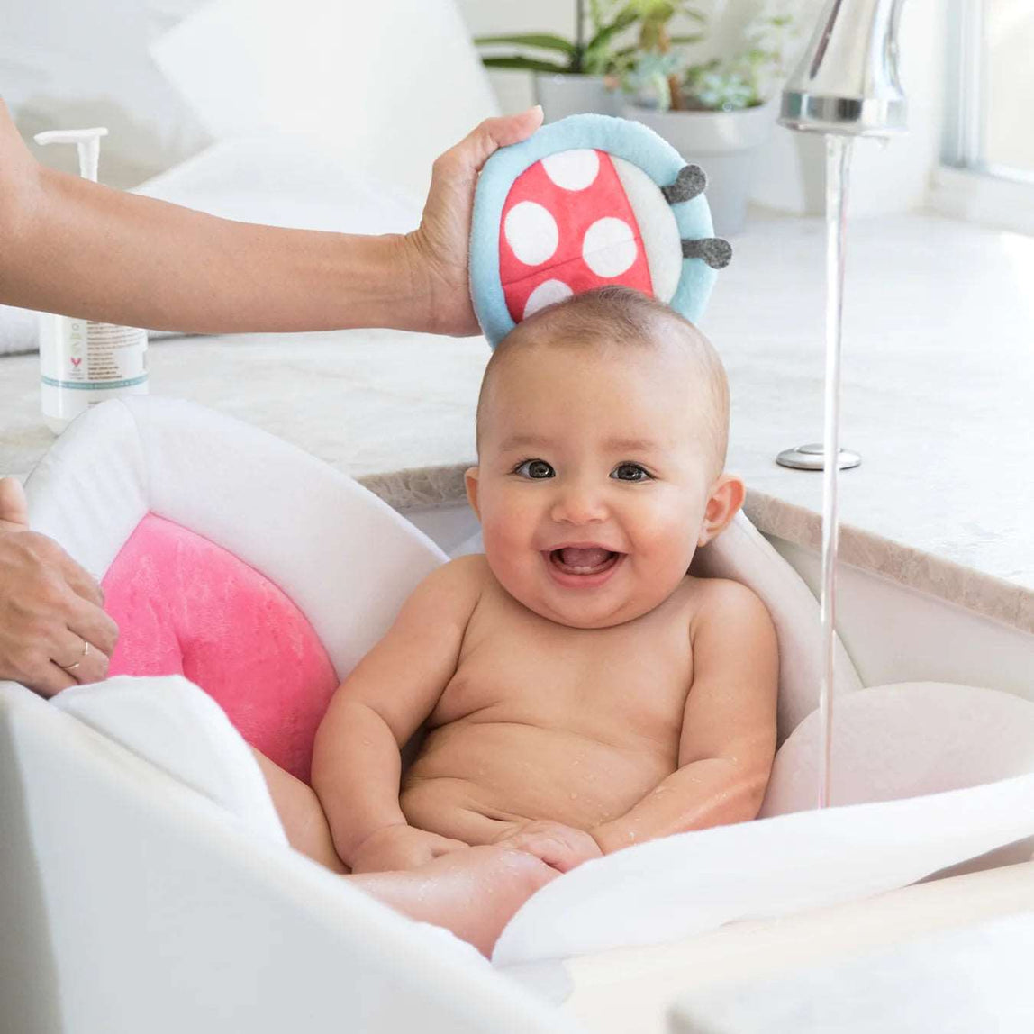 Blooming Baby Bath Scrubbie - Washcloth - MamaApp