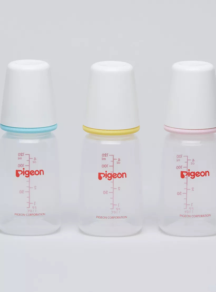 Pigeon Plastic Feeding Bottle – White