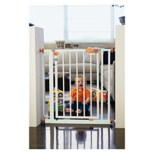 Chicco Nightlight Door Gate - White