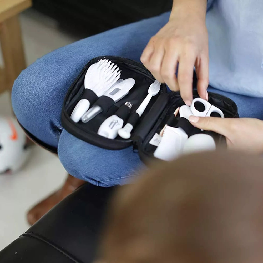 Tommee Tippee Closer to Nature Healthcare Kit (Pack of 9)