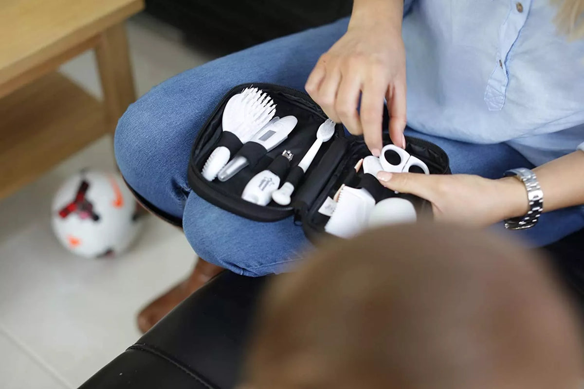 Tommee Tippee Closer to Nature Healthcare Kit (Pack of 9)