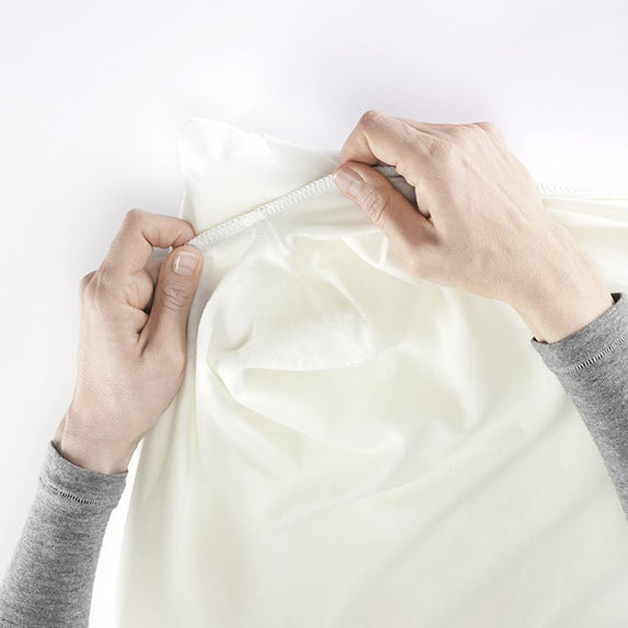 BabyBjorn Fitted Sheet for Travel Cot/Crib - MamaApp